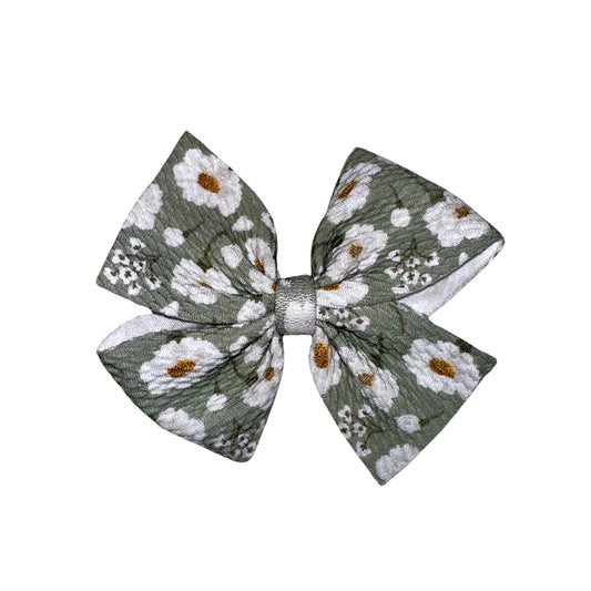 Green Garden Pinwheel Clip Bow