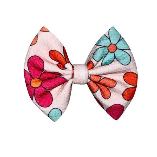 Daisy Girl Clip Bow